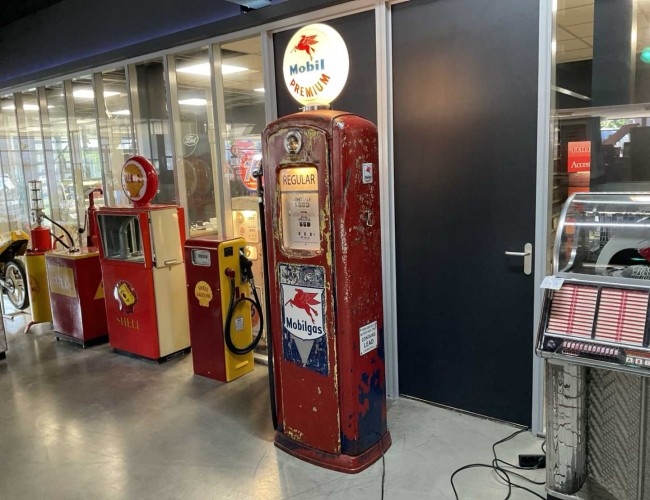 1947 Bennett 646 Mobil Benzinepomp DV1193 | Overige | Diversen
