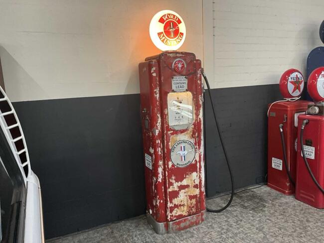 Wayne 70 Ford Mustang DV1214 | Magazijn | Overige