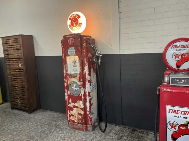 Wayne 70 Ford Mustang DV1214 | Magazijn | Overige