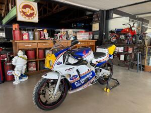 1990 Honda CBR250RR