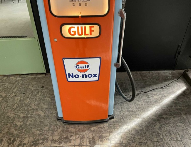 Gulf Gerestoreerde benzinepomp P300 DV1257 | Overige | Diversen