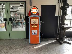Gulf Gerestoreerde benzinepomp P300
