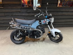 2023 Honda Dax ST125A VT669 | Transport | Bromfiets / Motor