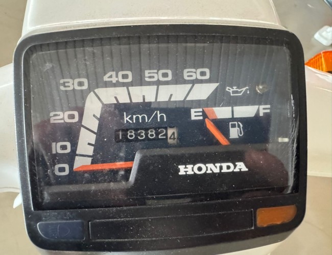 2005 Honda Scoopy SH50 VT718 | Transport | Bromfiets / Motor