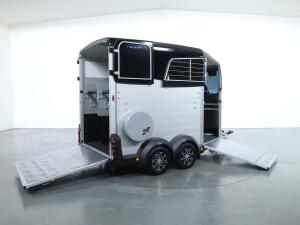 2025 Ifor Williams HBX511 2 paards trailer - Voorlosser RH