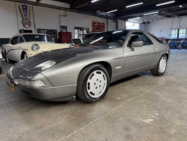1987 Porsche 928 S4 5.0 32V Coupe VT759 | Transport | Auto's