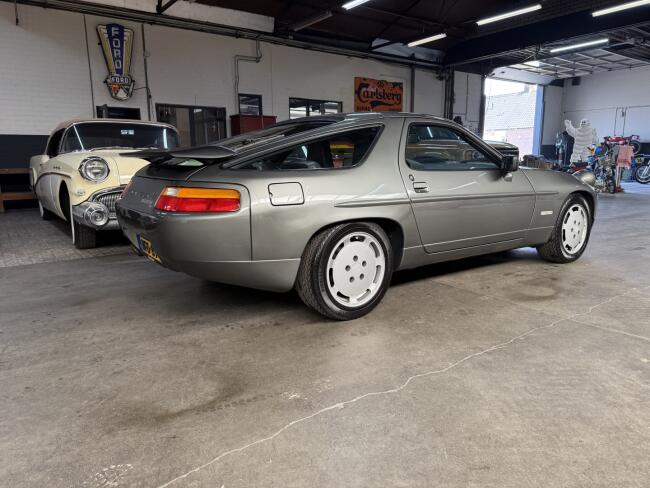 1987 Porsche 928 S4 5.0 32V Coupe VT759 | Transport | Auto's