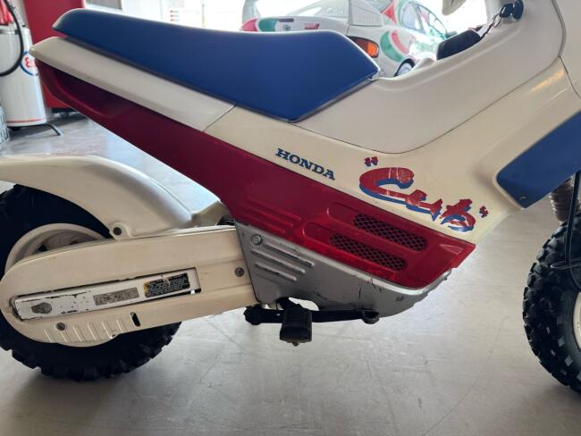 1986 Honda CUB EZ90 VK10076 | Transport | Bromfiets / Motor