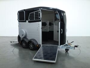 2025 Ifor Williams HBX506 2 paards trailer - Voorlosser RH (zwart)