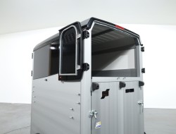 1 Ifor Williams HBX403 Paardentrailer - Voorlosser - Zwart VT777 | Aanhangwagen | Paardentrailer