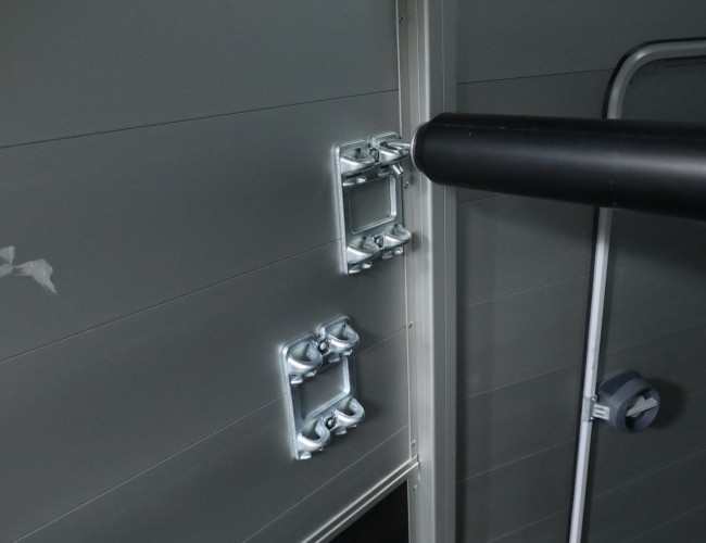 1 Ifor Williams HBX403 Paardentrailer - Voorlosser - Zwart VT777 | Aanhangwagen | Paardentrailer
