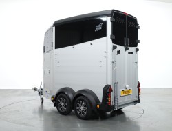 1 Ifor Williams HBX403 Paardentrailer - Voorlosser - Zwart VT777 | Aanhangwagen | Paardentrailer