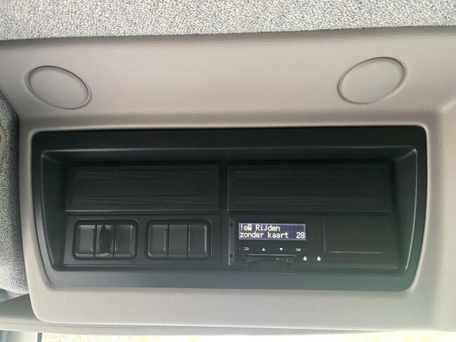 2024 DAF LF230 Bakwagen 720cm met laadklep VT815 | Transport | Vrachtwagen