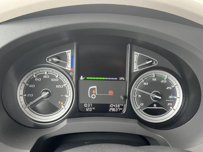 2024 DAF LF230 Bakwagen 720cm met laadklep VT815 | Transport | Vrachtwagen