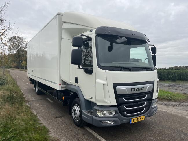 2024 DAF LF230 Bakwagen 720cm met laadklep VT815 | Transport | Vrachtwagen