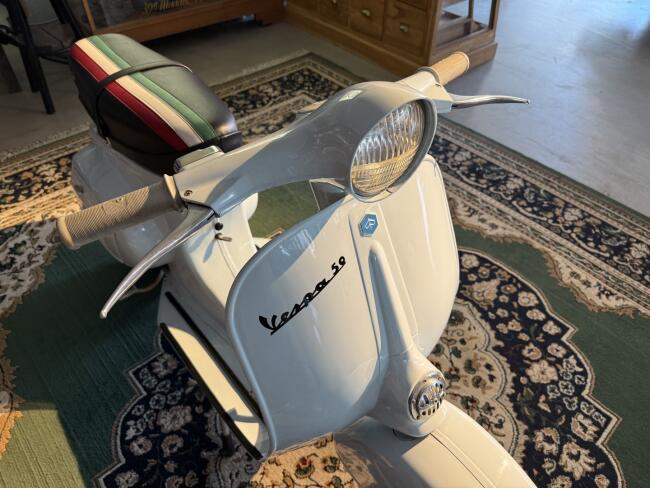 1968 Vespa 50/n VT845 | Transport | Bromfiets / Motor