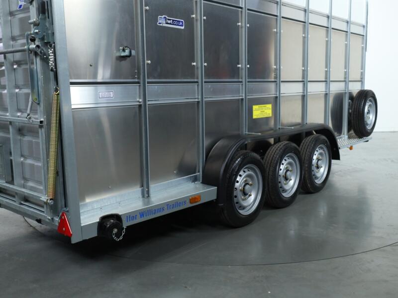 2026 Ifor Williams TA510 16x7 (497x178x212cm) Dubbeldeks Schapentrailer/ Veetrailer VT1087 | Aanhangwagen | Veetrailer